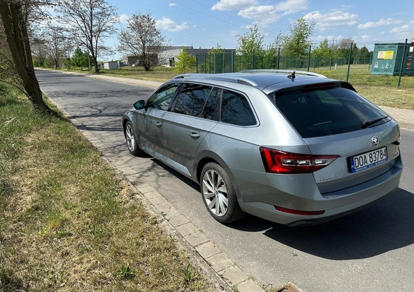 Skoda Superb cena 85000 przebieg: 170173, rok produkcji 2019 z Zaklików małe 56